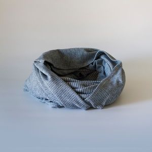 Lululemon Vinyasa Scarf Heather Blue / Navy Stripe